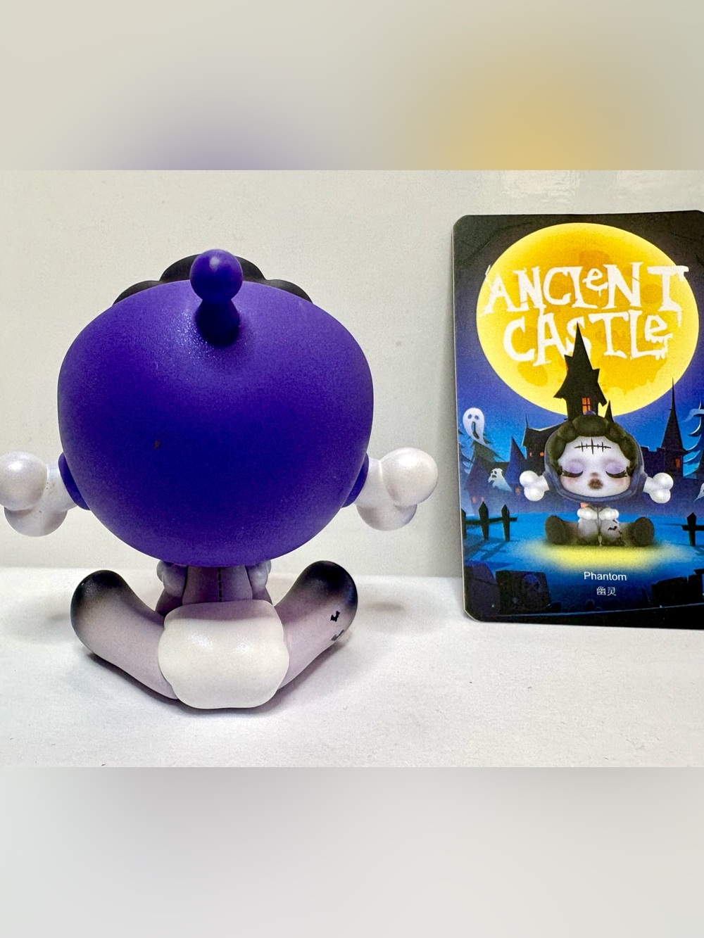 Discontinued “Phantom” from the Skullpanda Ancient Castle series. - Picture 2 of 4